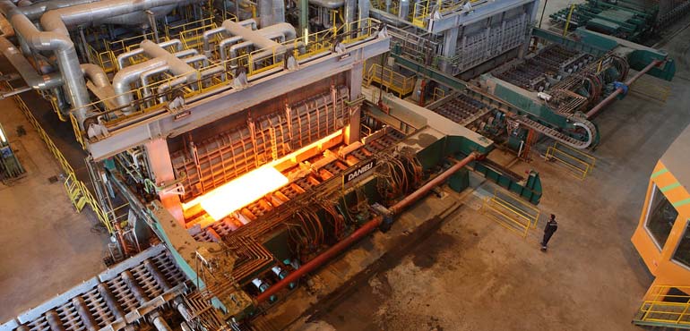 Twin Walking Beam Furnace with double air burners for a plate mill